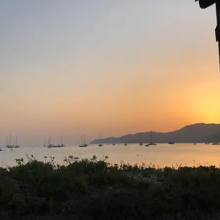 Blu - Con Vista E Accesso Privato Sul Mare *